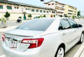 LUXUEUSE TOYOTA CAMRY 2013