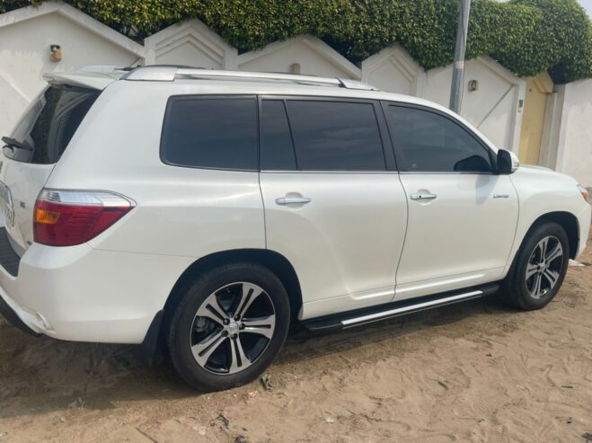 LUXUEUSE TOYOTA HIGHLANDER 2008