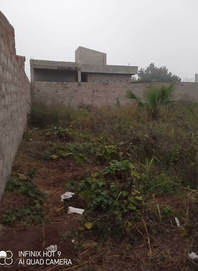 parcelle de 320m2 déja recasée à calavi ahossougbeta