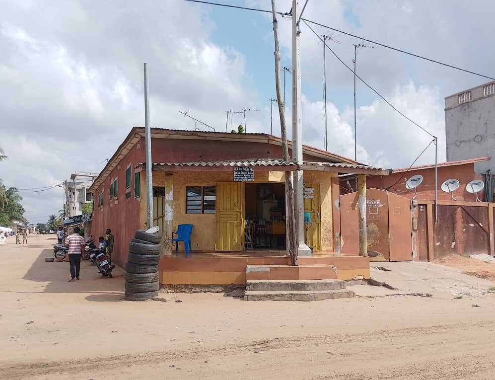 MAISON LOCATIVE A VENDRE A ATTROKPOCODJI