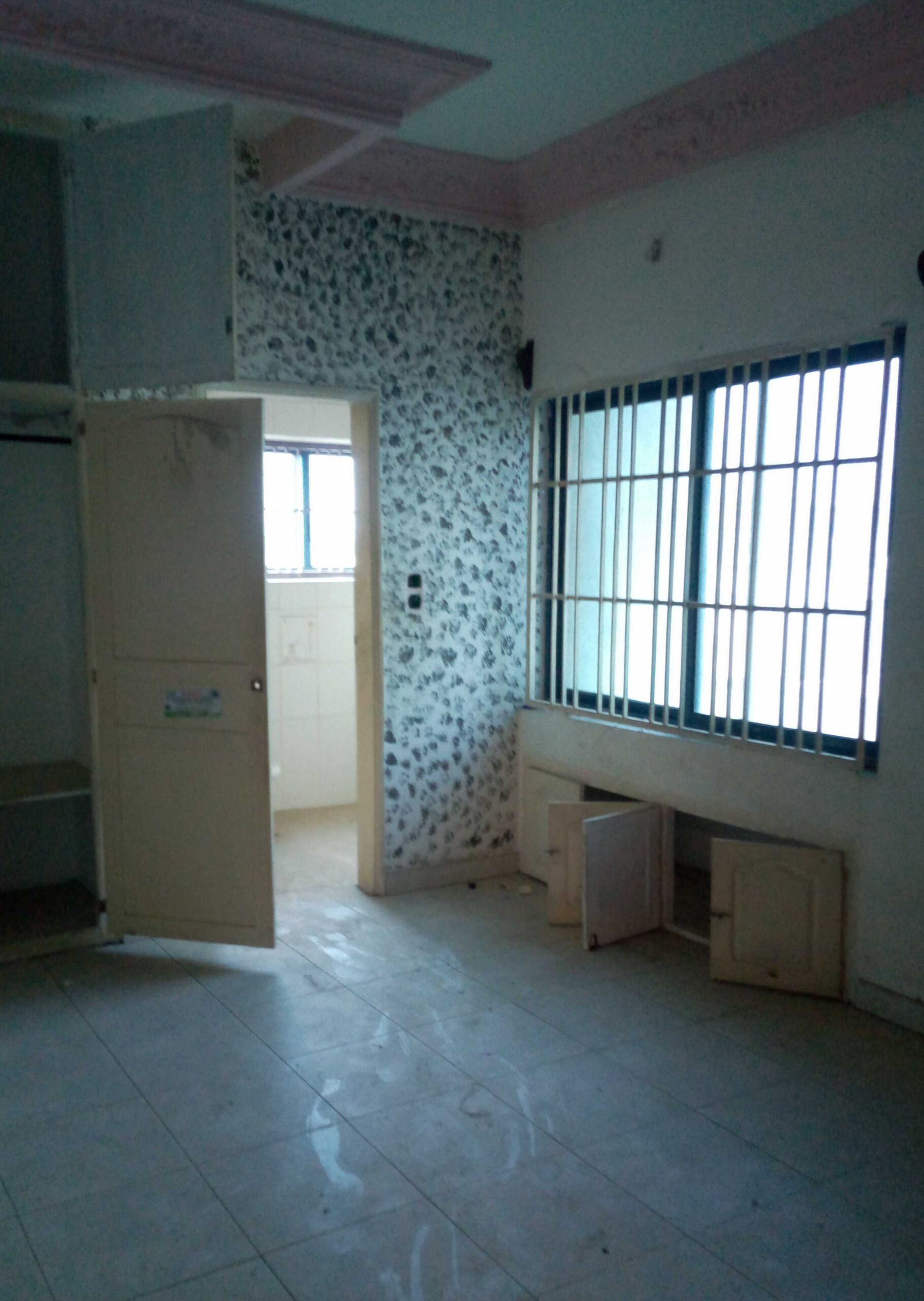 R+1 a vendre à akpakpa