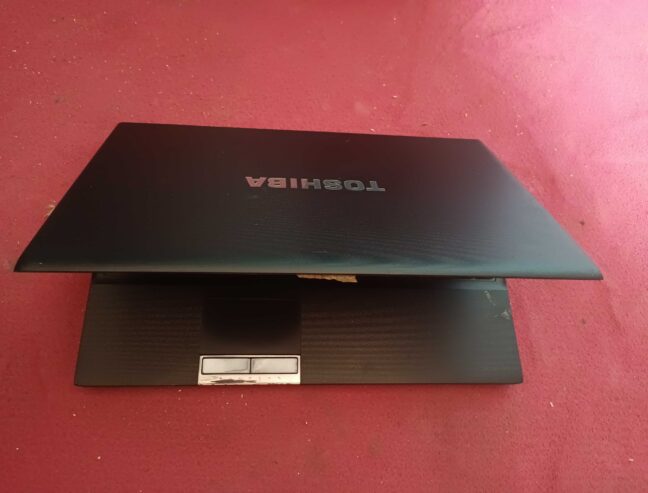 PC Toshiba cor i5