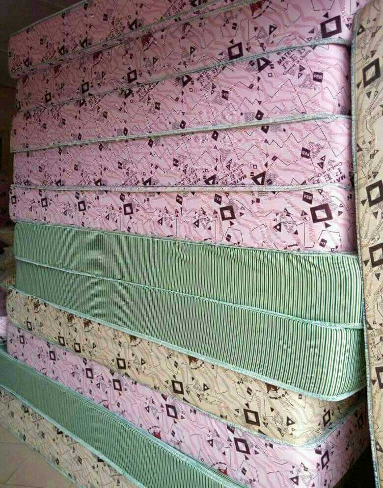 Nous mettons en vente des Matelas PEB