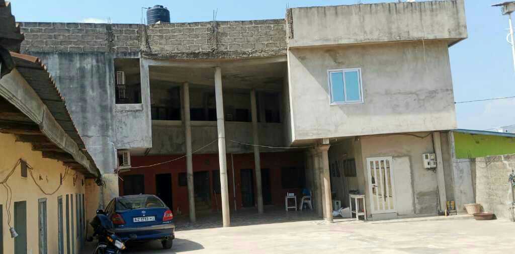 BAR RESTAURANT AUBERGE À VENDRE À MENONTIN