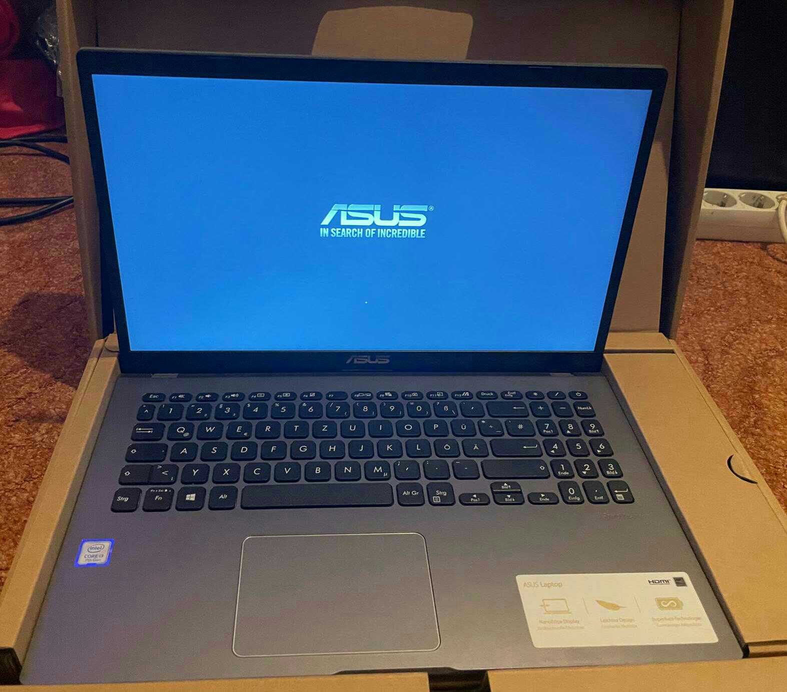 Asus R521U neuf en carton. Corei3 SSD 512Go Ram 8Go