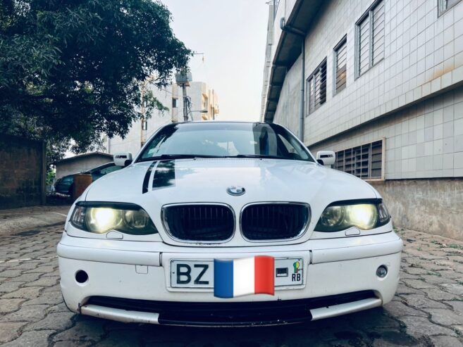 🚘 *BMW 316i 1999 – 2000* – Écran de Navigation 🧭 Androide avec caméra 🎥 de recul – Moteur *(04) cylindres* – Boîte *Manuelle* – Immatriculation *BZ* – Intérieur *Cuir ; Très Confortable* -Jantes *Aluminium* -Climatisation *Hivernale* – Pneu *En Forme* *Prix : 1.900.000Fr* wa.me/+22953350361