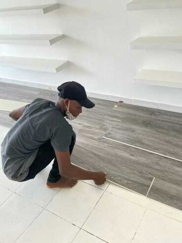 Décoration d’intérieur,pose de plancher PVC