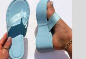 Jolie chaussures disponible pour vous.