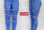 Des jeans et munu jeans disponible aux prix différ