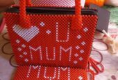 Des jolies sacs en perles disponibles sur commande