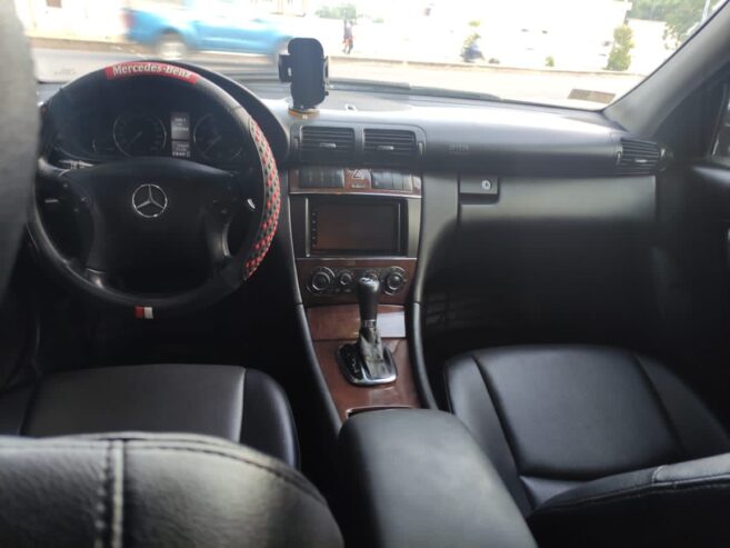 Mercedes C200