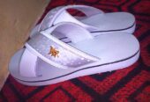 Chaussures confectionnées