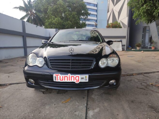 Mercedes C200