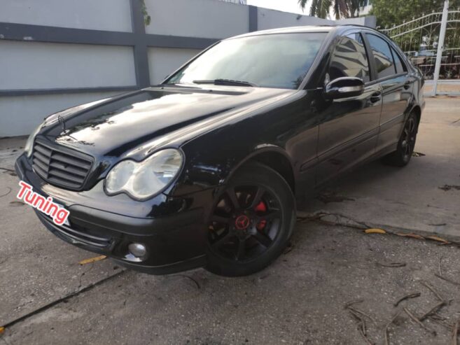 Mercedes C200