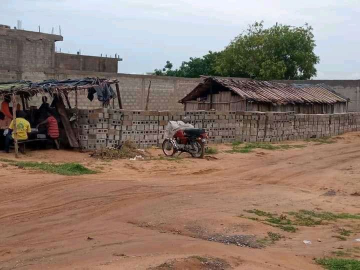 PARCELLE À FIDJROSSÈ TOGBIN