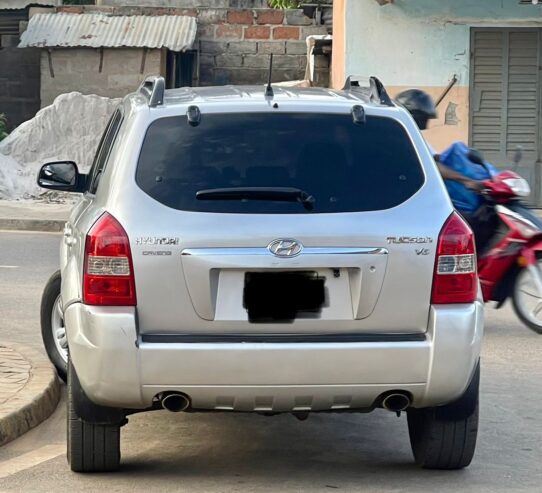 HYUNDAI TUCSON V6 année 2007.