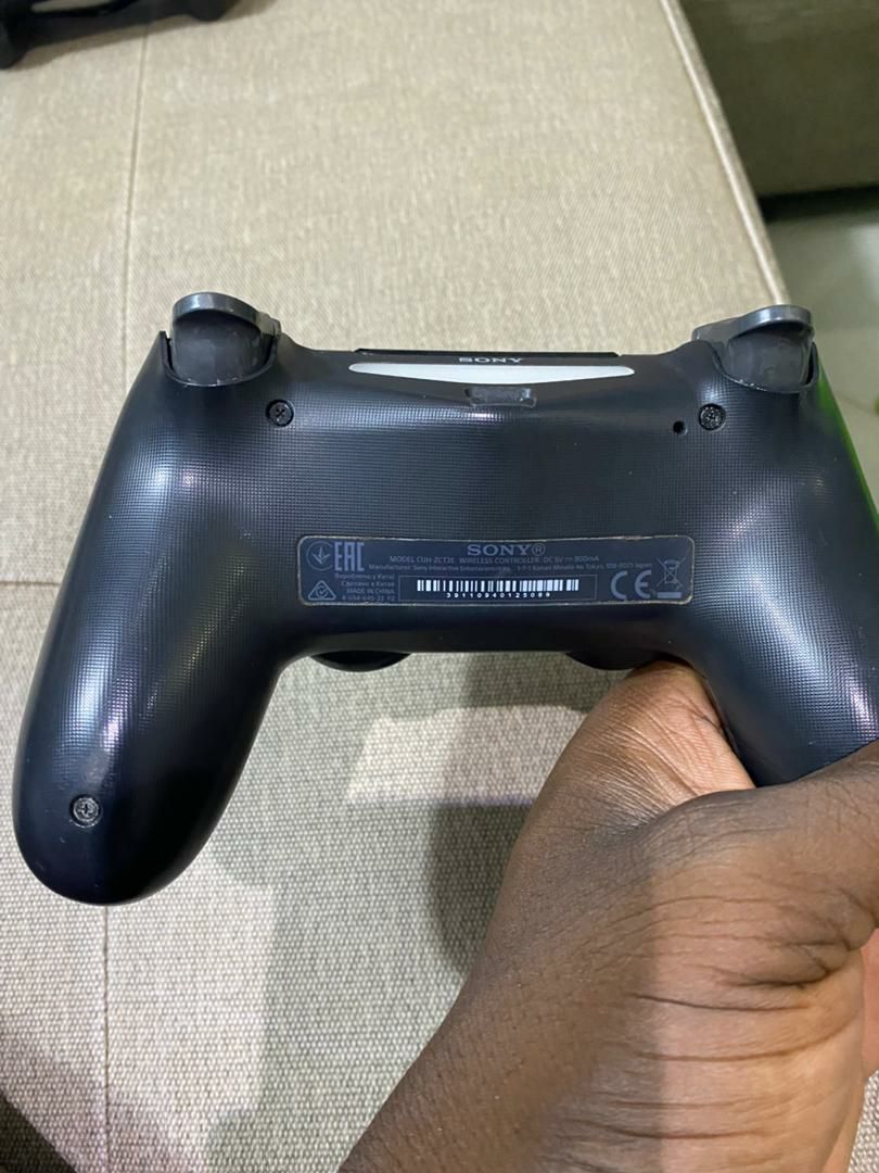 Manette d’origine PS4