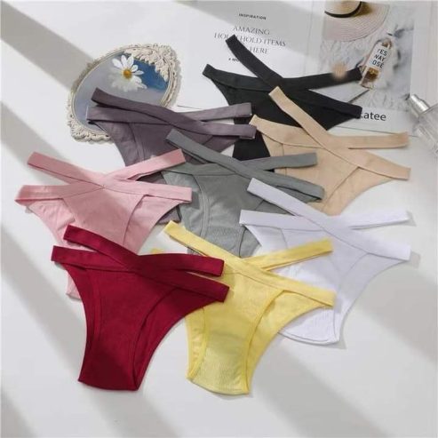Sous-vêtements féminins de tout genre.