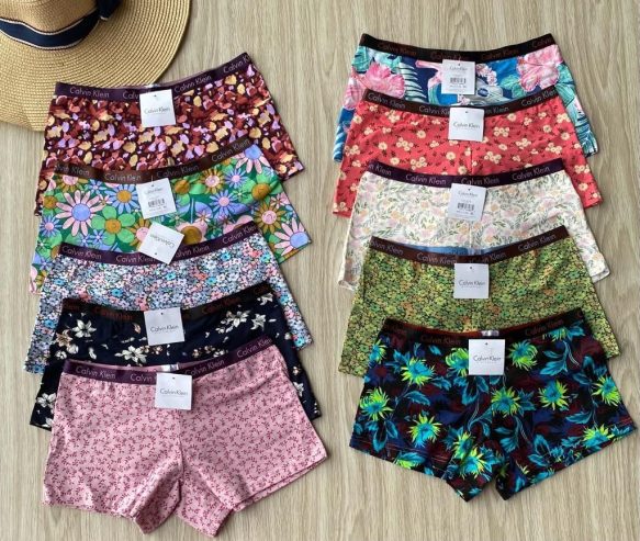 Sous-vêtements féminins de tout genre.