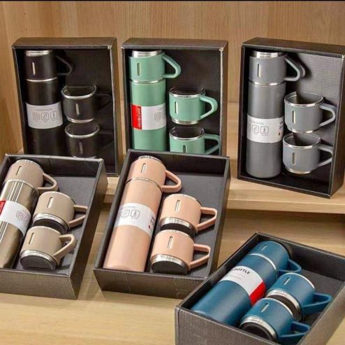 Thermos avec 3 tasse