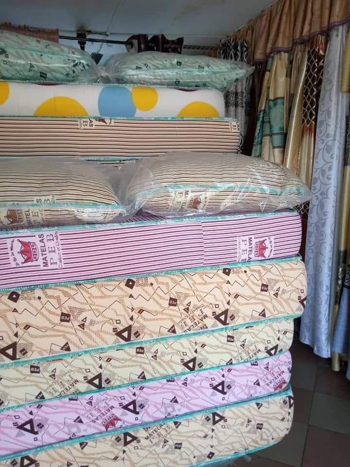 Matelas PEB Disponible en stock