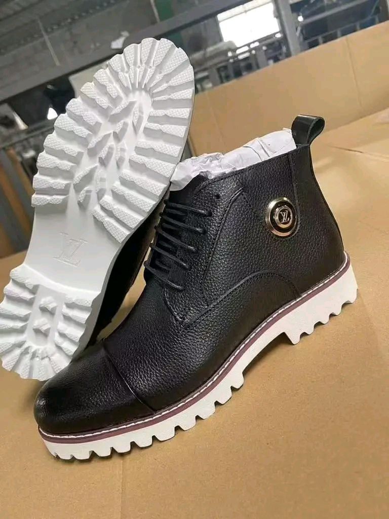 Chaussures homme et coffret