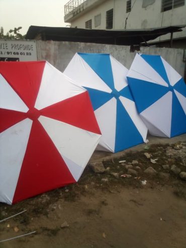 Parasols, socle et Tonnel