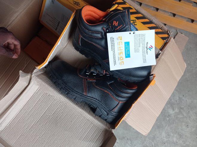 Chaussures de sécurité en vente en gros et en déta
