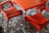 Les chaises et tables de pied d’aluminium en gros