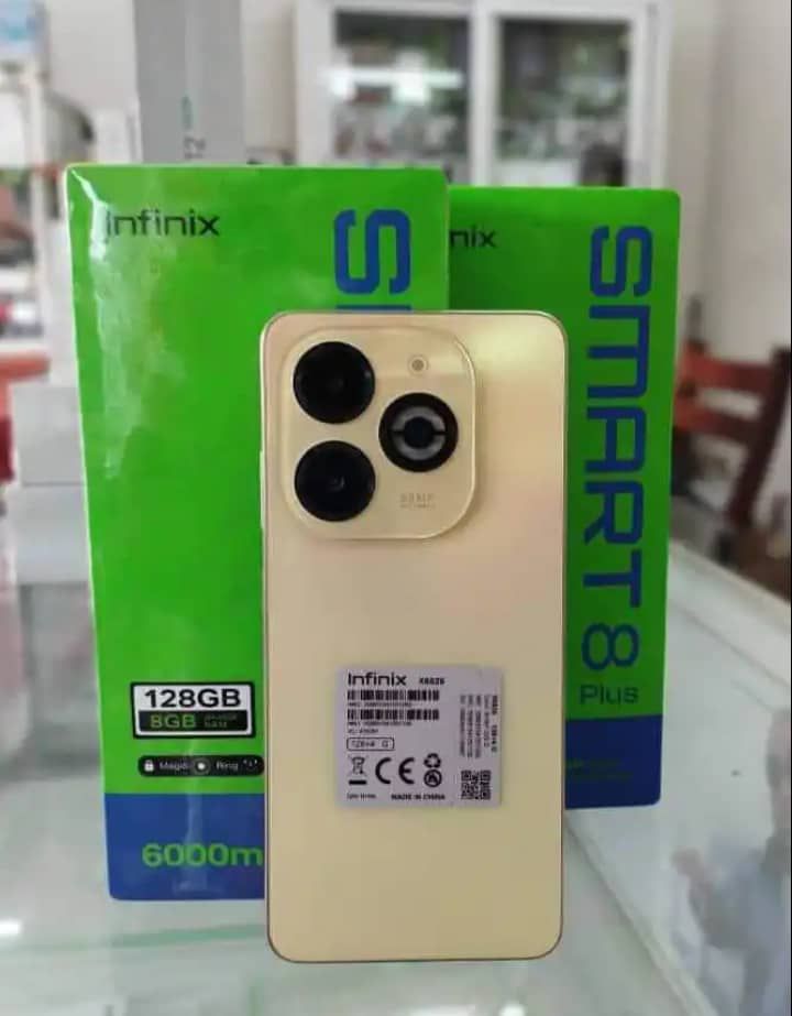 Infinix smart 8 plus neuf et scellé en boutique