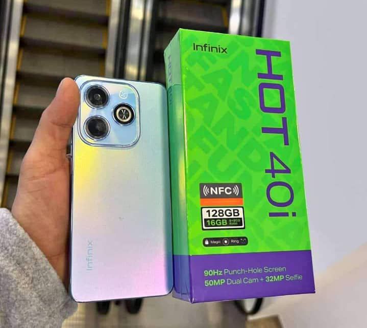 Infinix hot40i neuf et scellé en boutique
