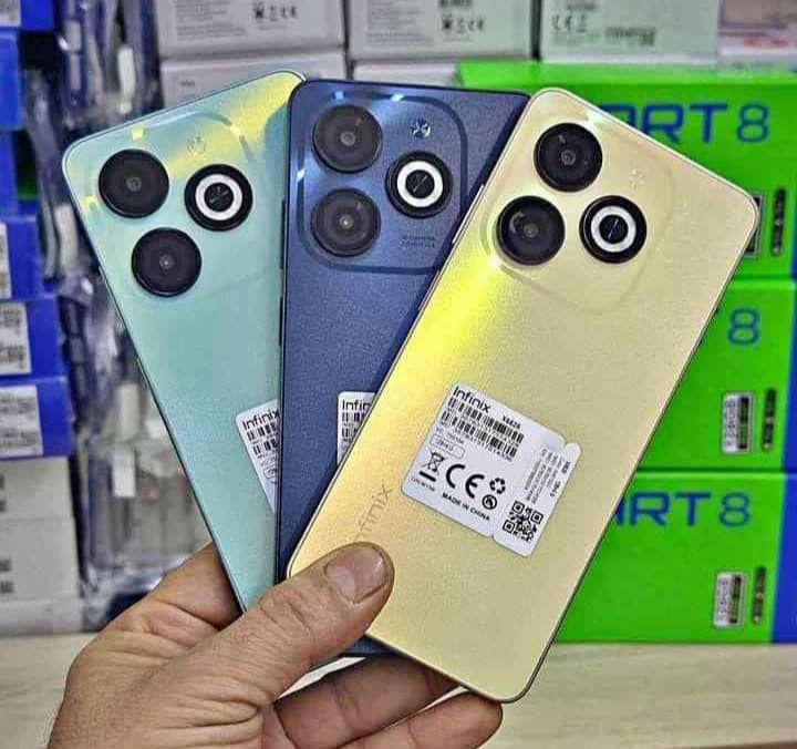 Infinix smart 8 neuf et scellé en boutique