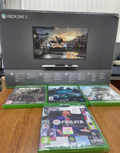 Xbox one X scellé nouveau dans cartons