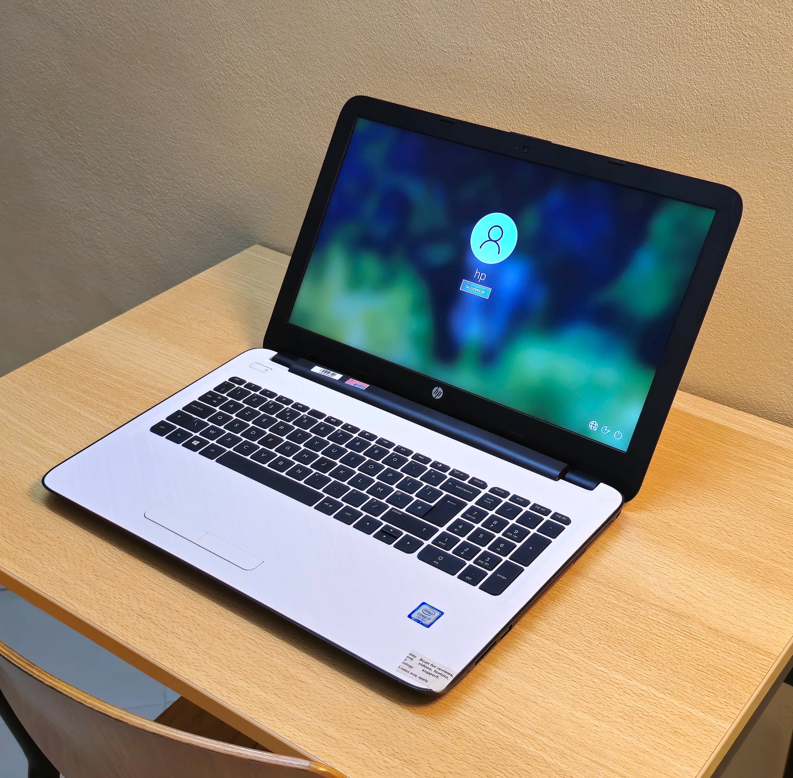 HP NOTEBOOK (Z4L84UA) Core i7