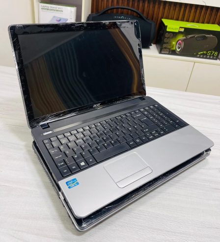 ACER TravelMate core i5