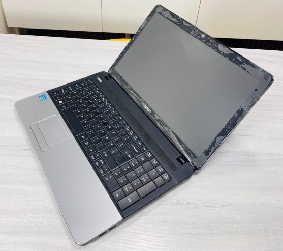 ACER TravelMate core i5