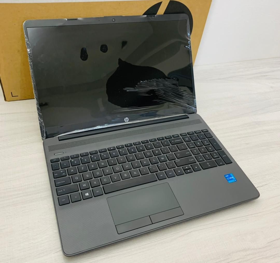 HP 250 G8 CORE i5 Ram 08Go SSD 512Go 11em Gen Clav