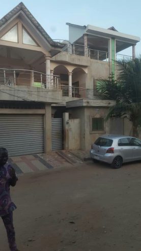 Immeuble R+2 à Calavi Zogbadjè à vendre