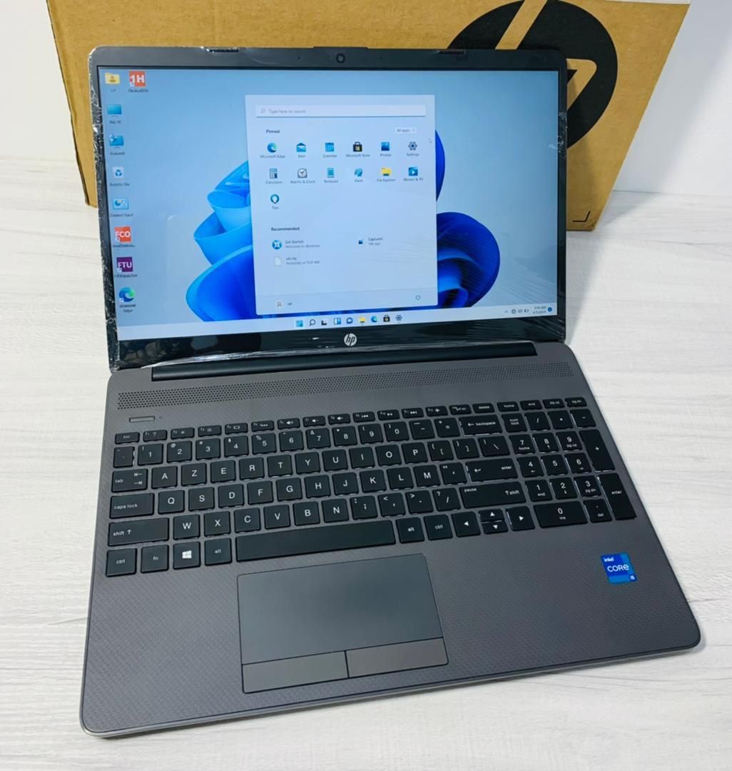 HP 250 G8 CORE i5 Ram 08Go SSD 512Go 11em Gen Clav