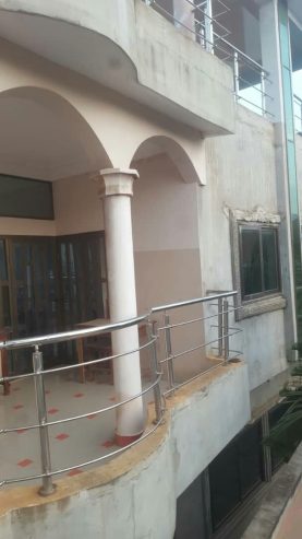 Immeuble R+2 à Calavi Zogbadjè à vendre