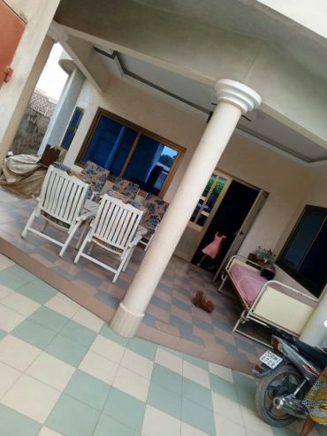 Immeuble R+2 à Calavi Zogbadjè à vendre