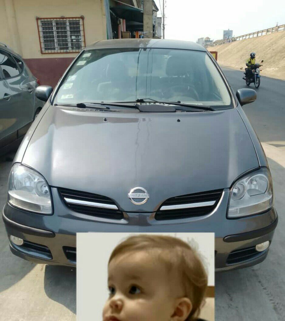 Nissan Almera Tino