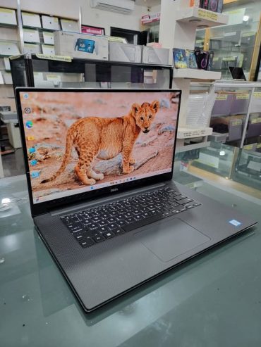 DELL PRECISION 5520 CORE i7 Ram 24Go SSD 512Go NVI